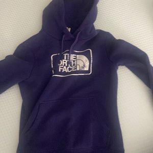 north face sweatshirt